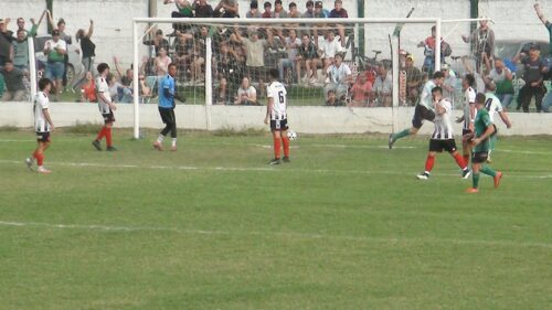 Ferro ganó el Clásico 51 de la era Liga Pampeana 2 a 0 sobre Sportivo